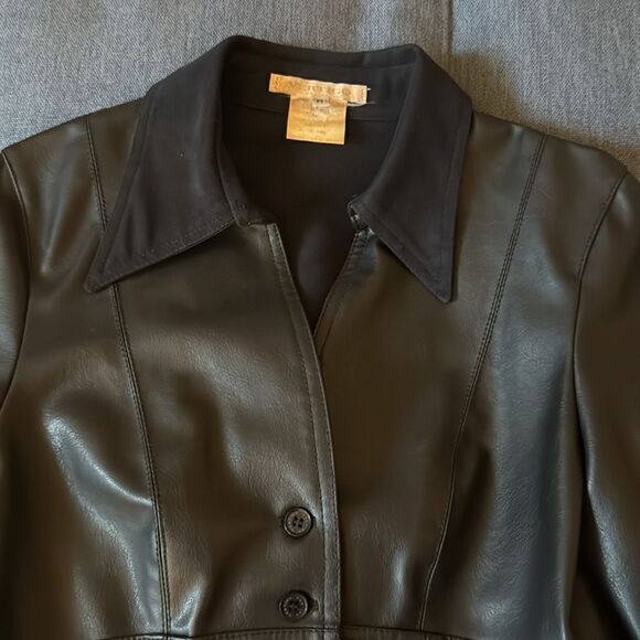Vintage Vertigo Paris Faux Leather Fitted Black Jacket with Ultra Suede Collar. - Picture 5 of 7